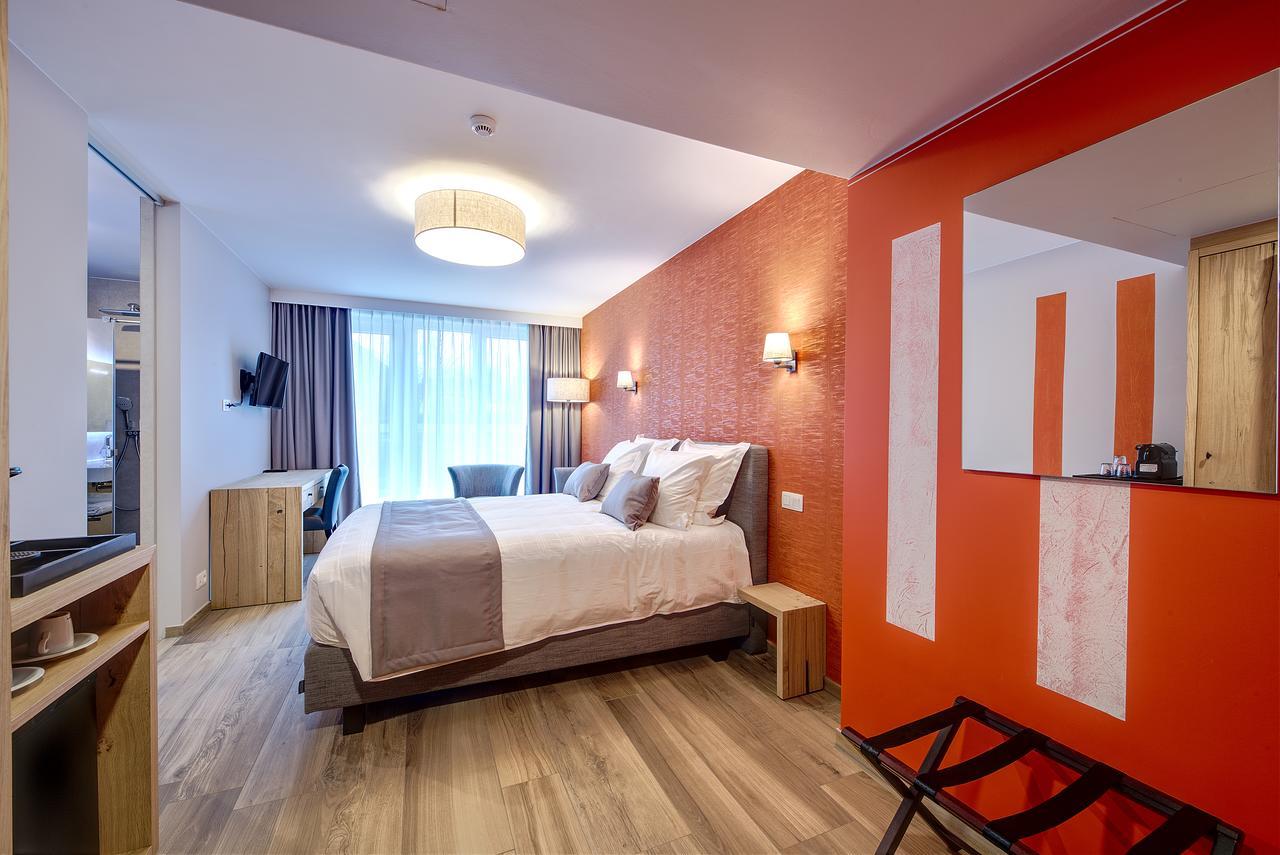 Au Fil De L'Eau Hotel Seneffe Bagian luar foto